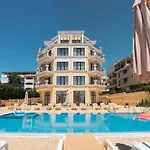Horizon 20 'a' Apartment