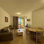 Horizon 20 'a' Apartment *