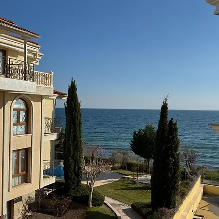 Horizon 20 'a' Apartment